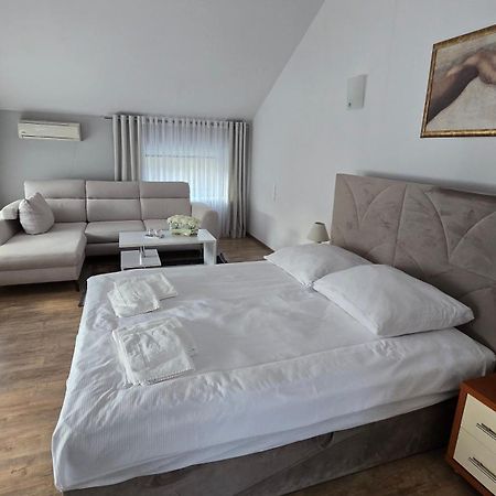 Motel Za Miedza Bralin Kültér fotó
