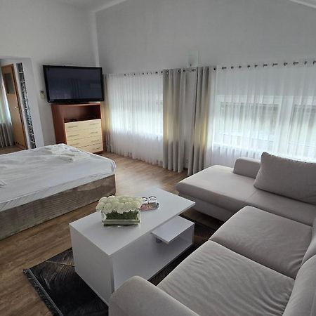 Motel Za Miedza Bralin Kültér fotó