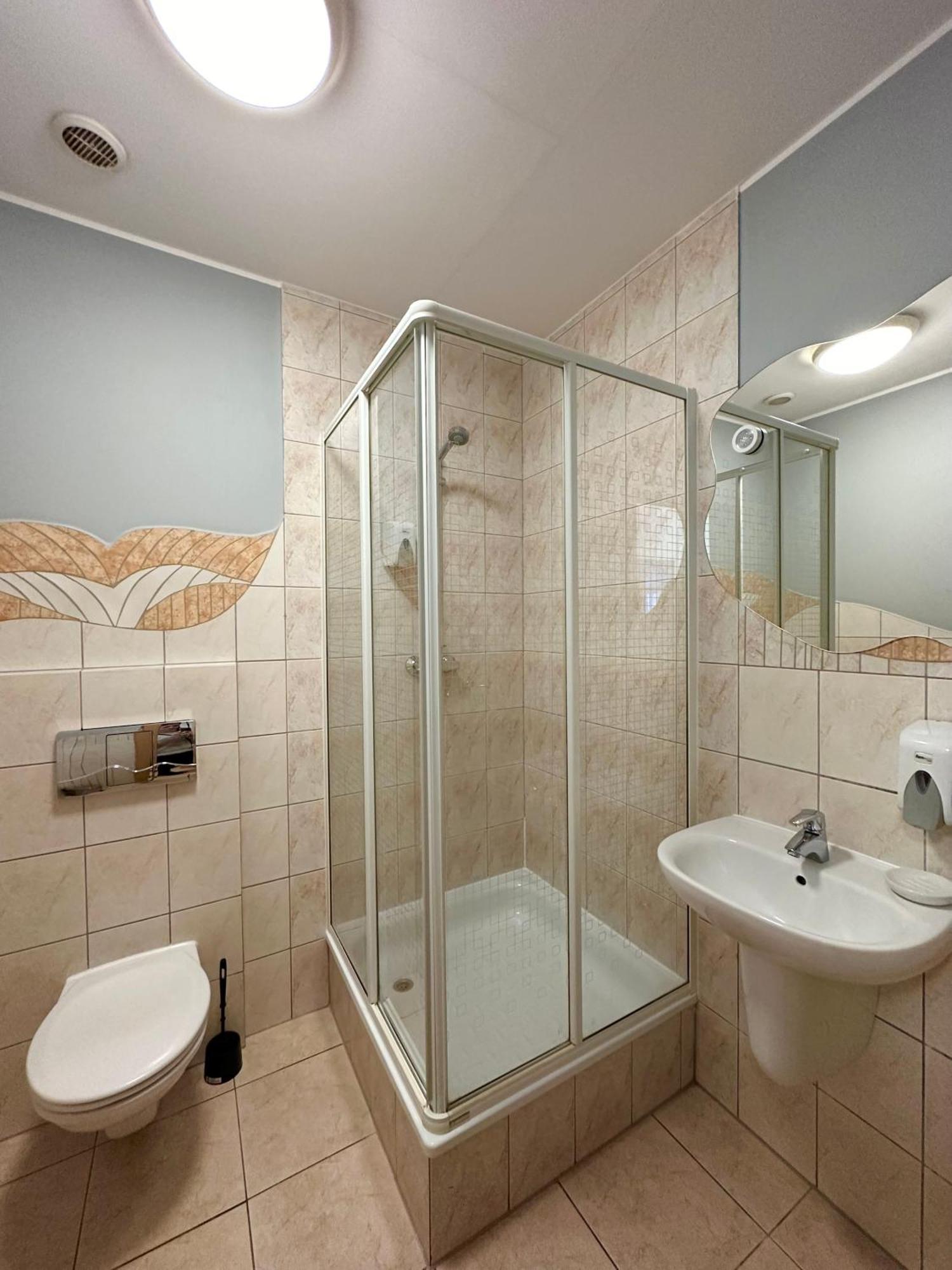 Motel Za Miedza Bralin Kültér fotó