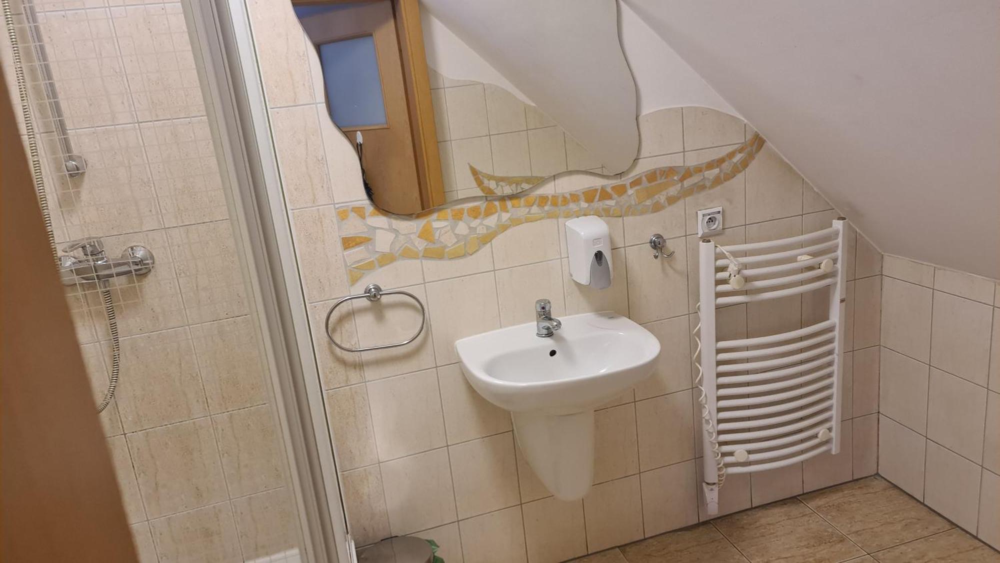 Motel Za Miedza Bralin Kültér fotó
