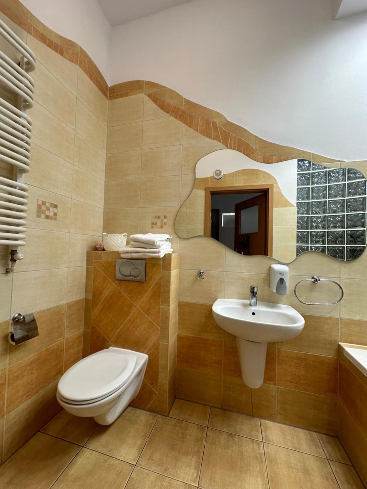 Motel Za Miedza Bralin Kültér fotó