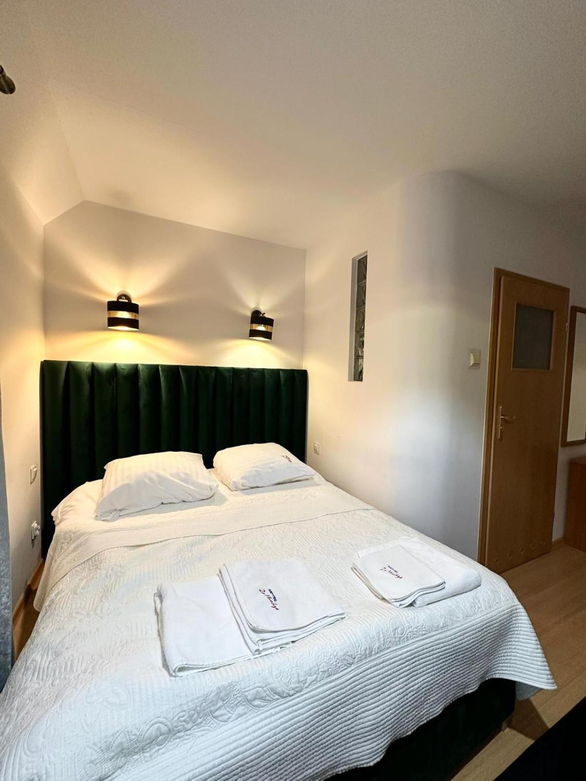 Motel Za Miedza Bralin Kültér fotó