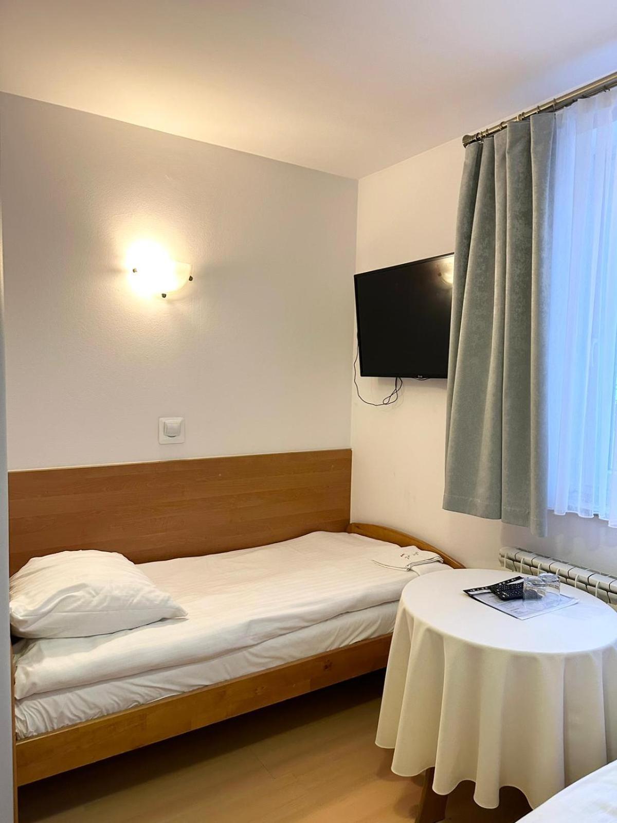 Motel Za Miedza Bralin Kültér fotó