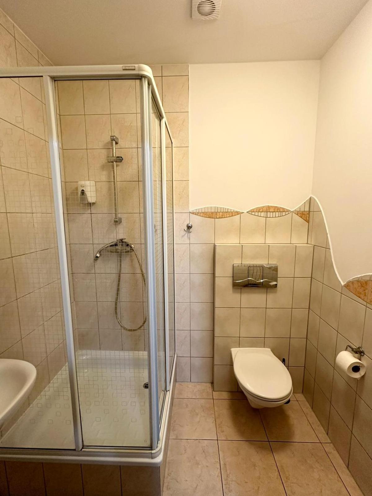 Motel Za Miedza Bralin Kültér fotó