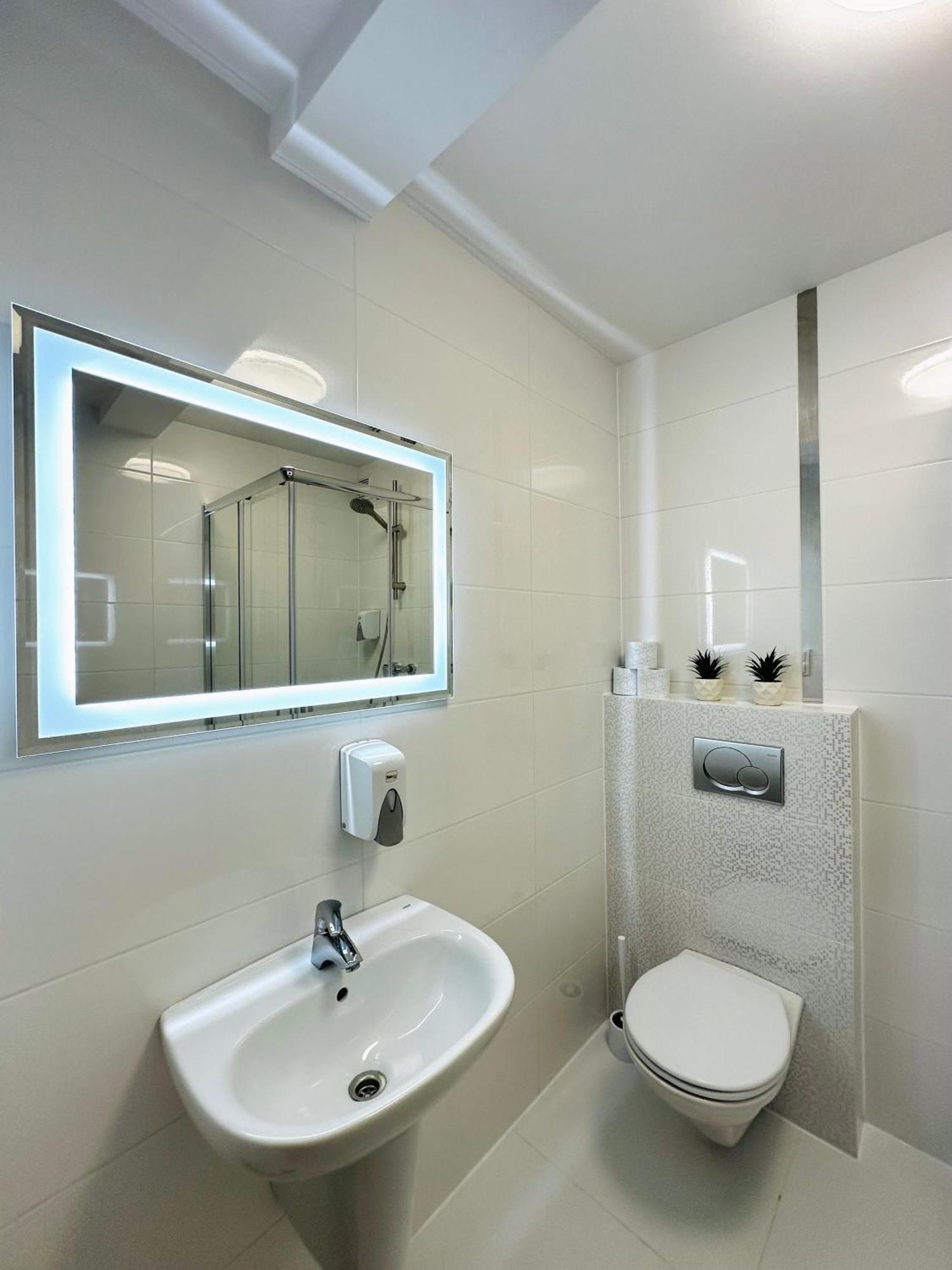 Motel Za Miedza Bralin Kültér fotó